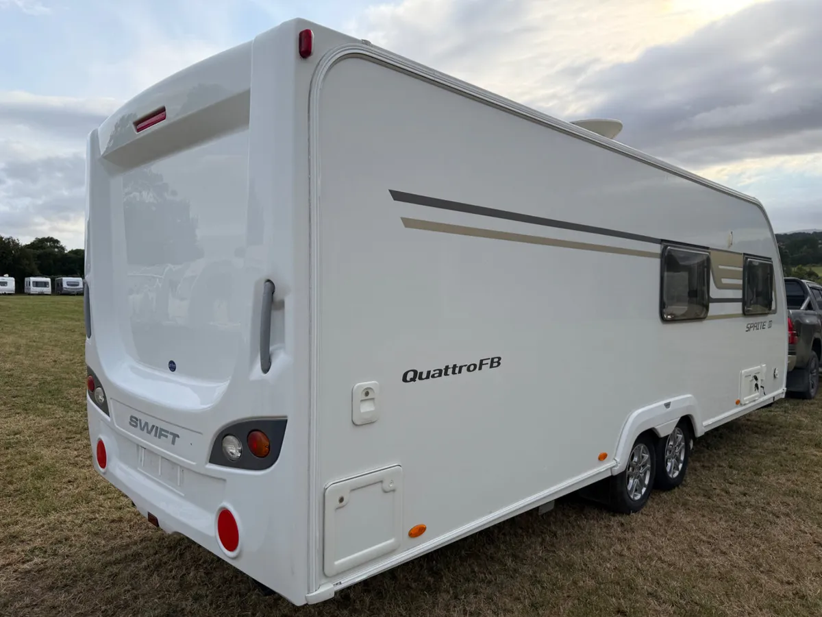 Swift Sprite Quattro FB – 6 Berth - Image 4