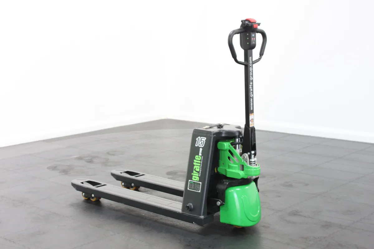 giraffe T15 Lithium 1.5T Powered Pallet truck - Image 1