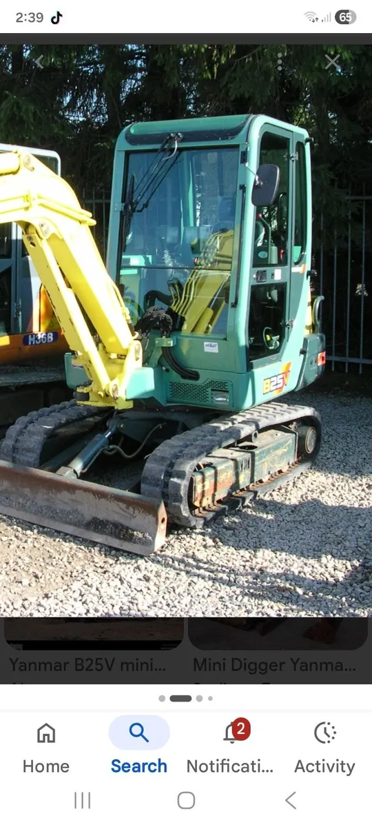 Mini digger - Image 1
