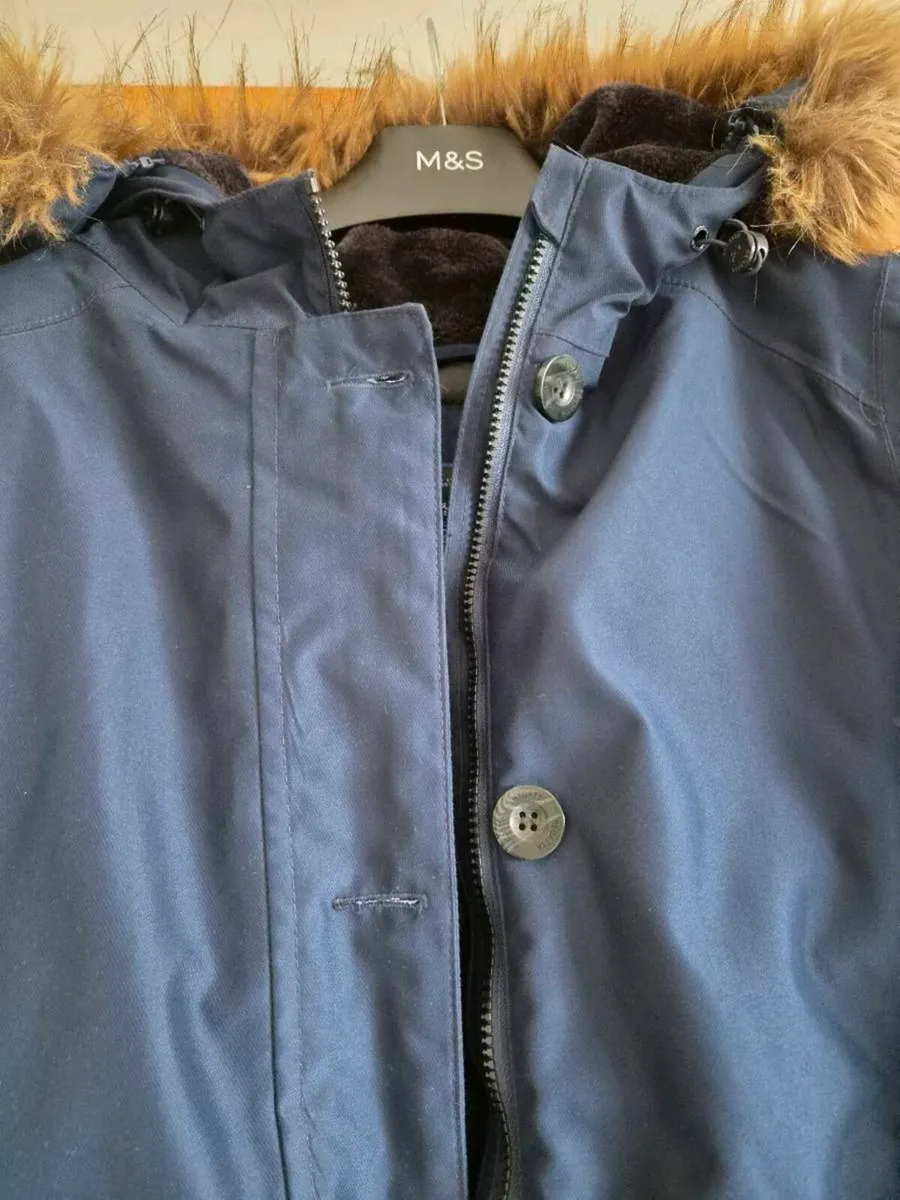 Womens Regatta Waterproof Coat size 18 - Image 2