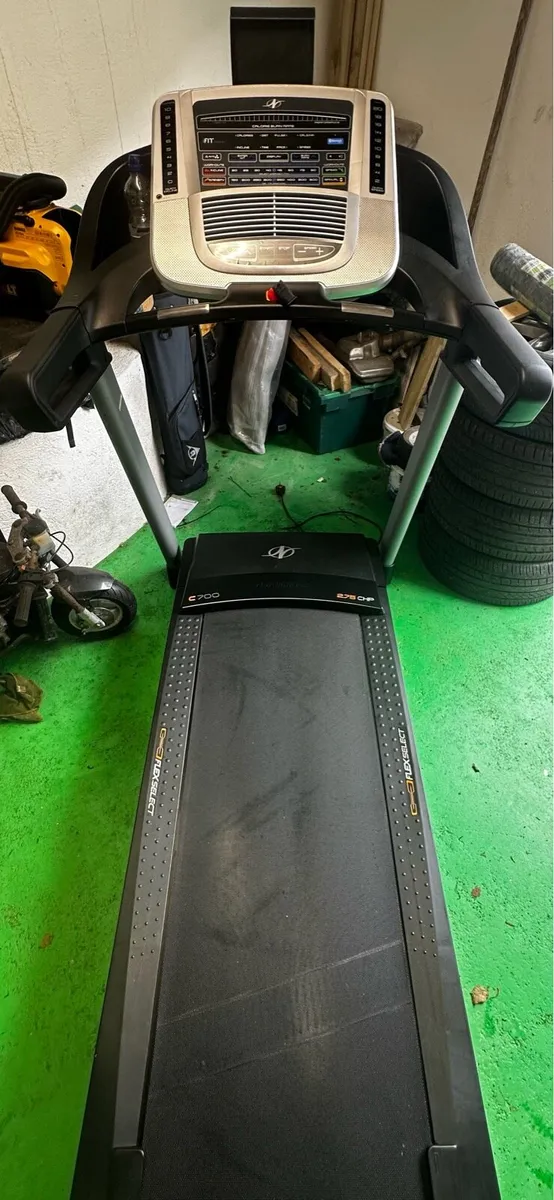Treadmill. Gym equipment. - Image 4