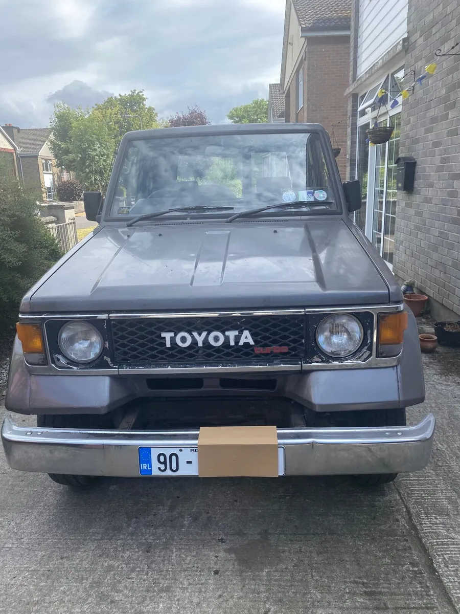 Toyota Land Cruiser 1990 - Image 1