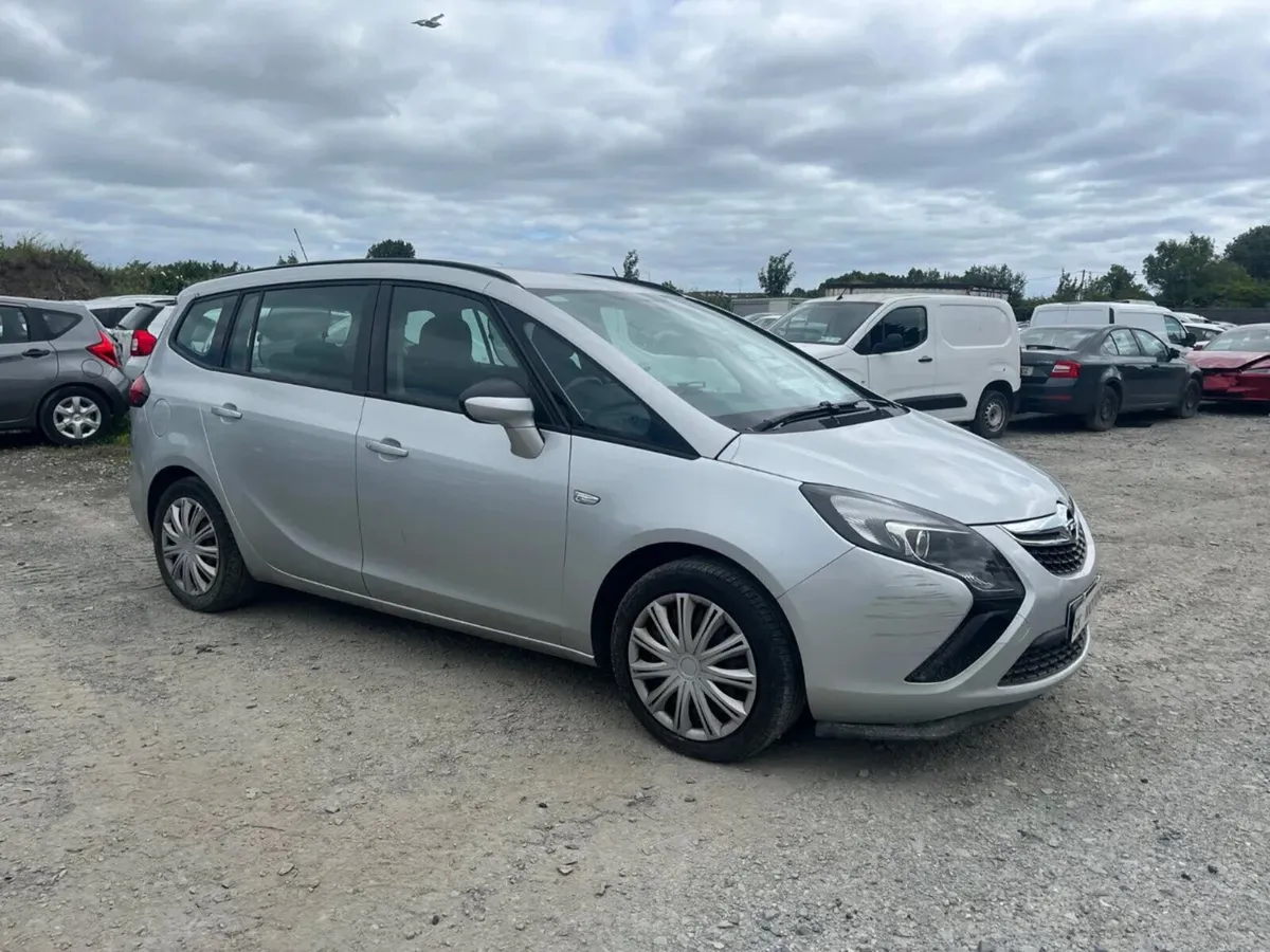 16 Opel zafira 1.6 diesel - Image 1
