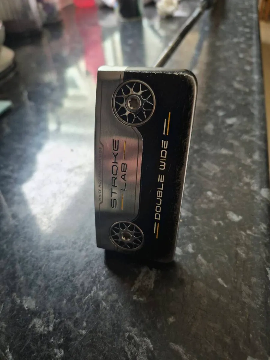Odyssey White Hot Double Wide Stroke Lab putter - Image 1