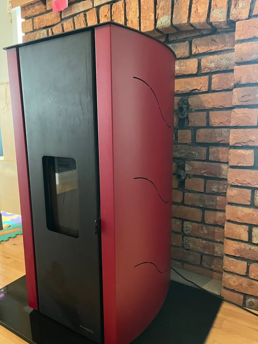 Palazzetti Ecofire Malù 8 Pellet Stove €1,200 ONO - Image 3