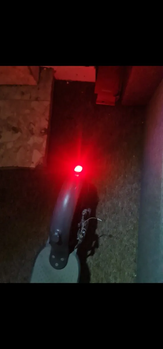 Aovopro M365 Pro Electric Scooter - Image 4