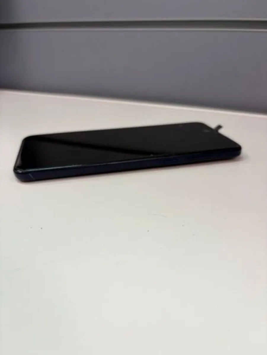 Tcl 30e 64gb Blue - Image 3