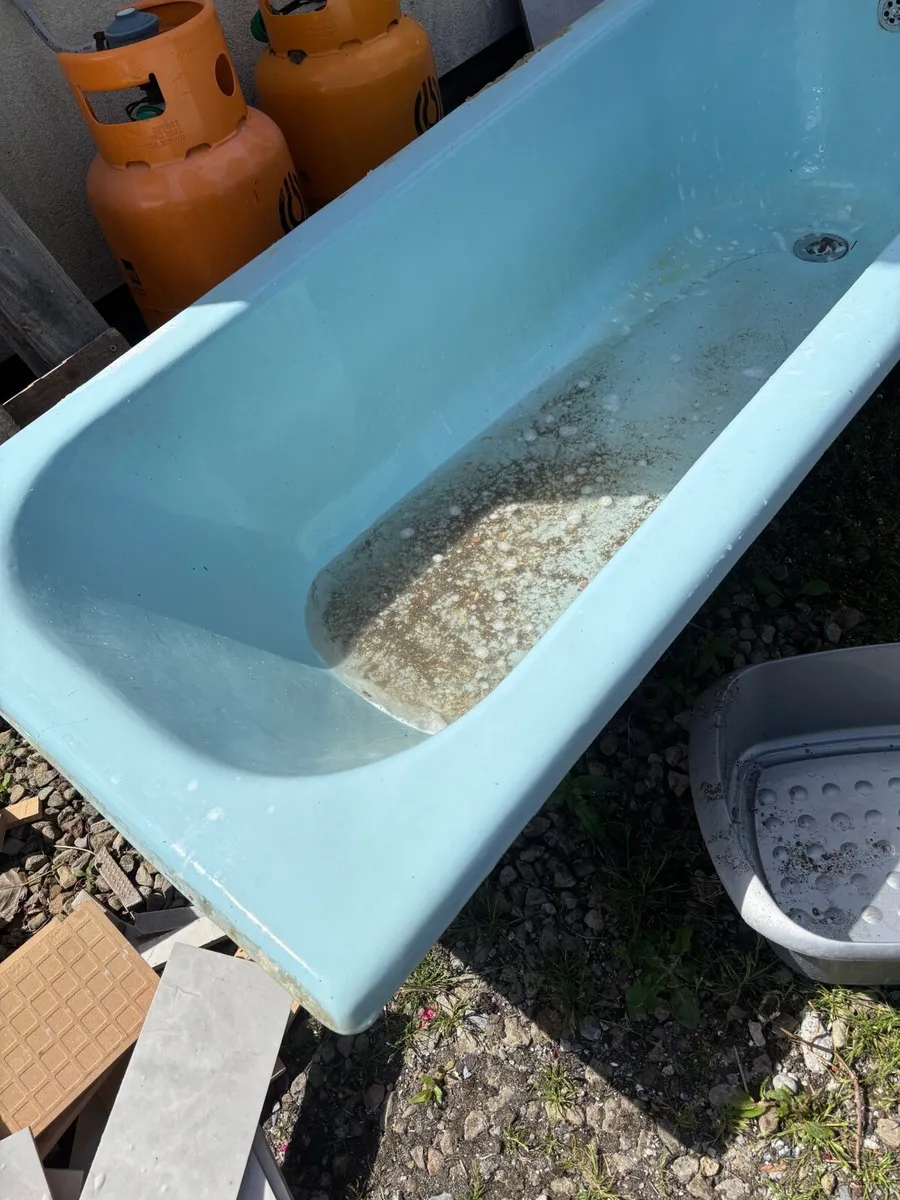 Cast Iron, Bath , toilet , sink set - Image 2
