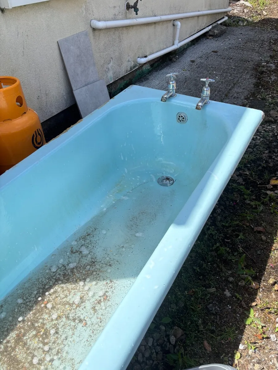 Cast Iron, Bath , toilet , sink set - Image 3