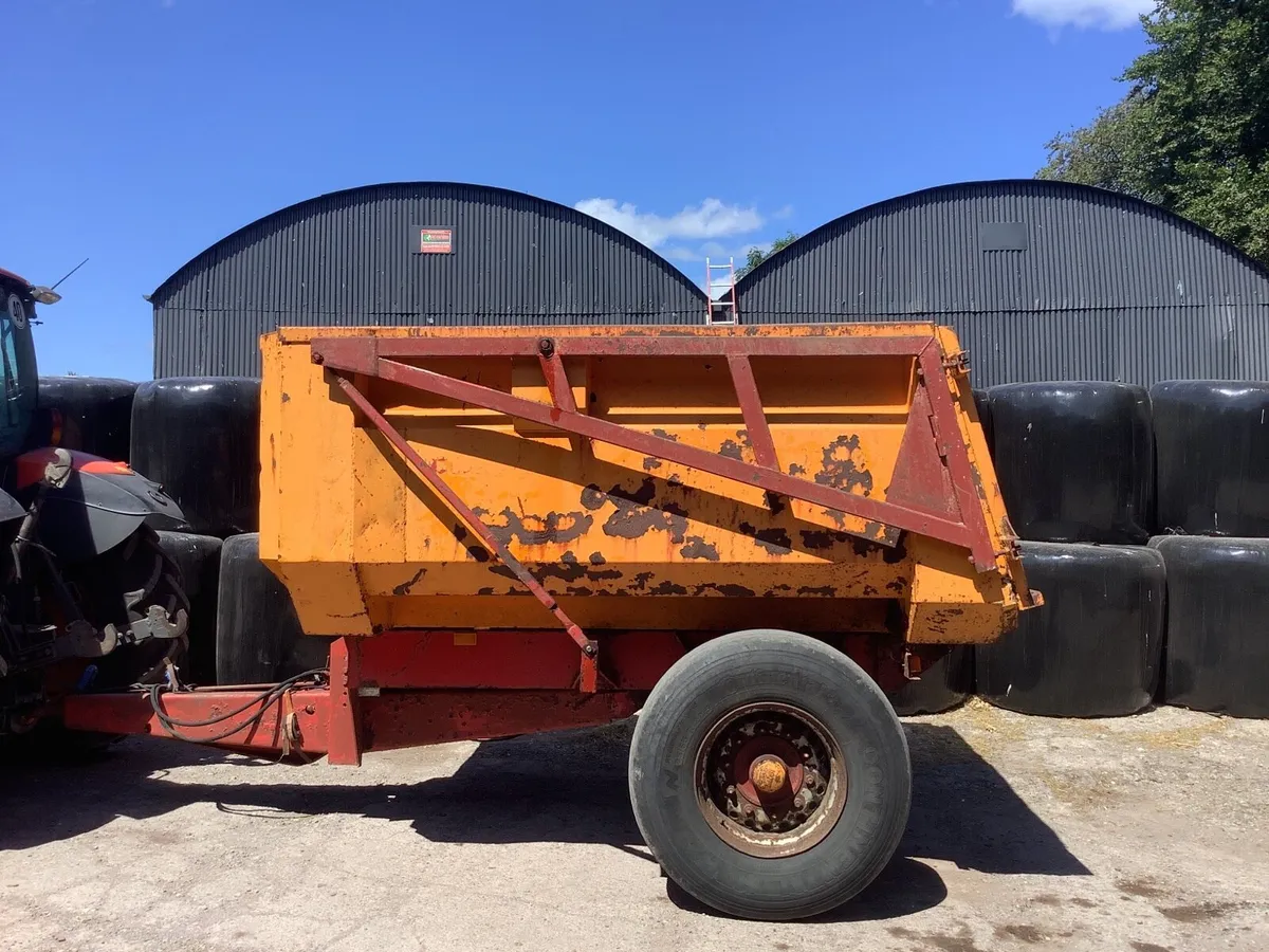 Dump trailer - Image 1