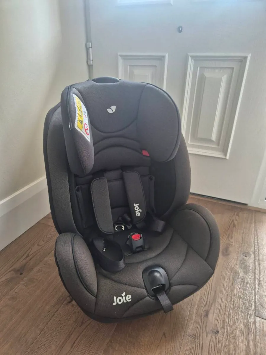 Joie Stages Child's Car Seat - Image 2
