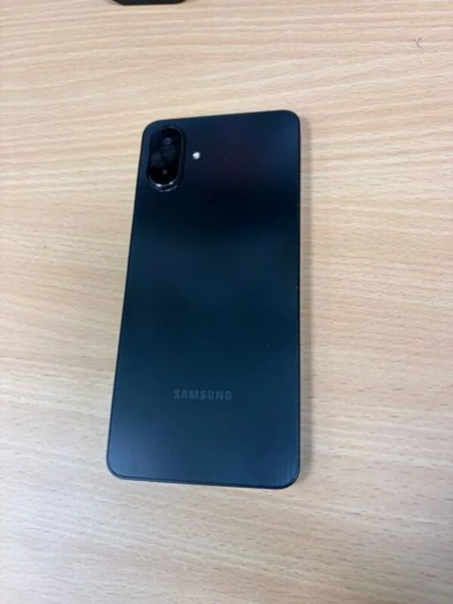Samsung Galaxy A07 128GB Black - Image 2