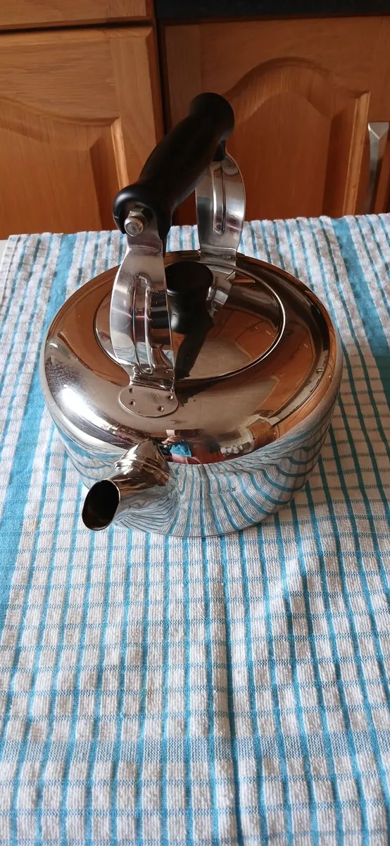 3 LITRE KETTLE - Image 4