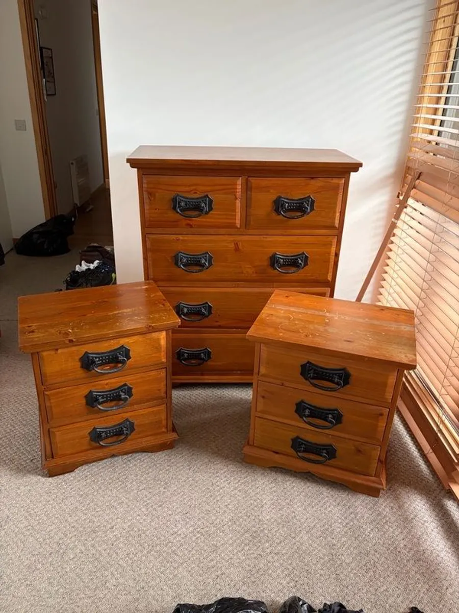Solid Pine Bedroom Furniture Set - Image 1