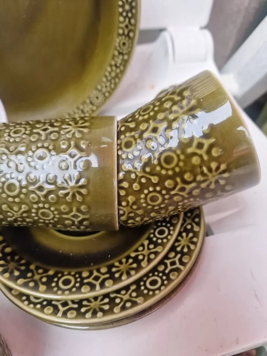 Connemara pottery - Image 1