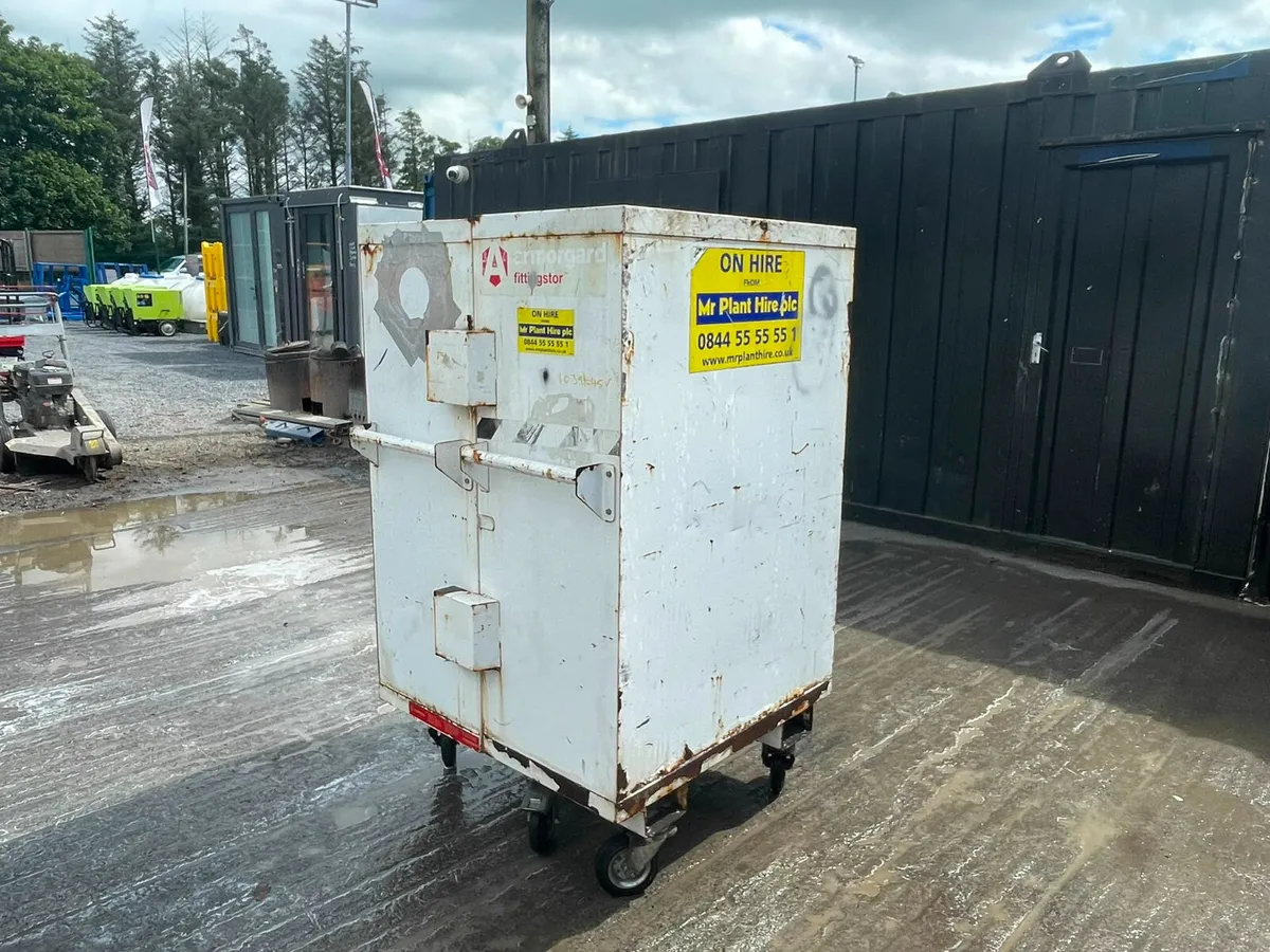 Armorgard Fitting Store – Secure Site Storage Box - Image 3