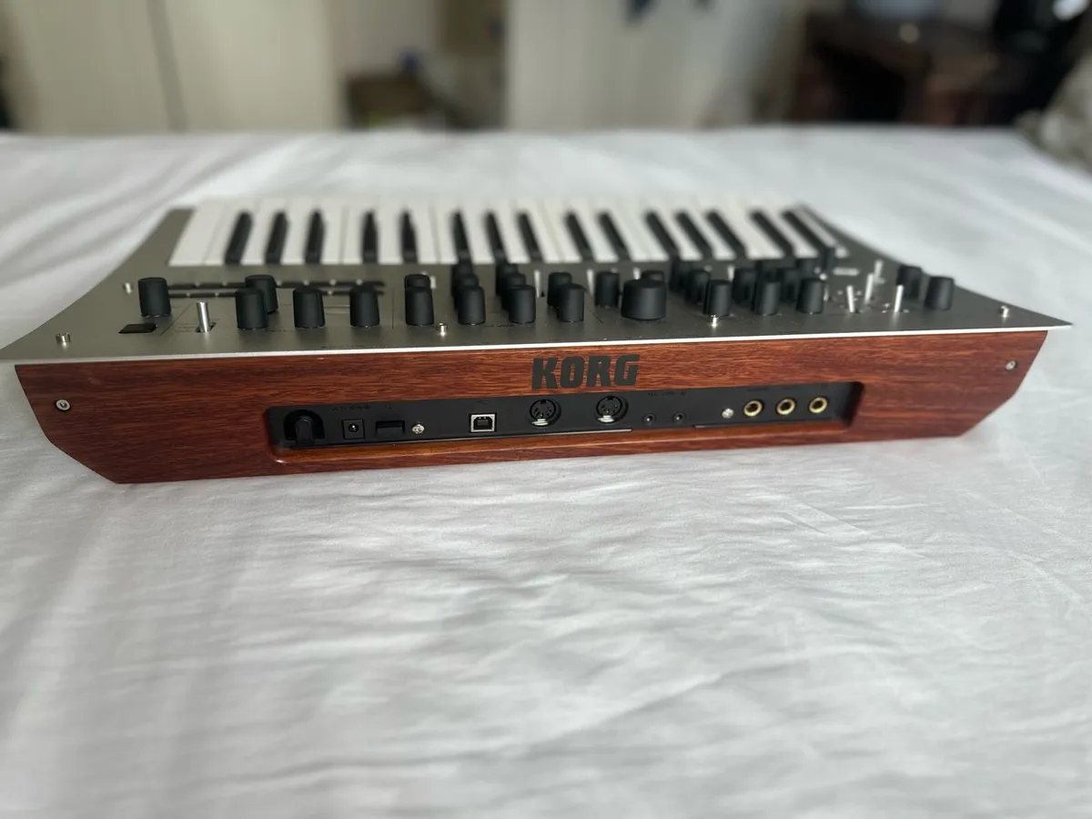 Korg Minilogue Analog Synth - Image 2