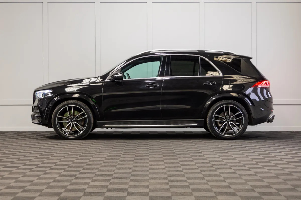 222 Mercedes-Benz GLE 350de AMG Line 5 Seat N1 - Image 3