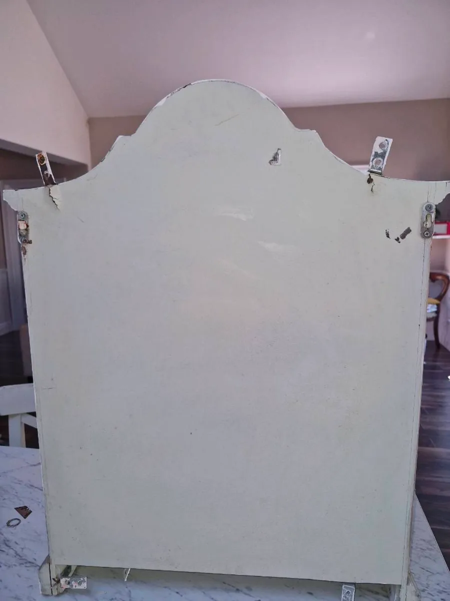 Cabinet - Image 3