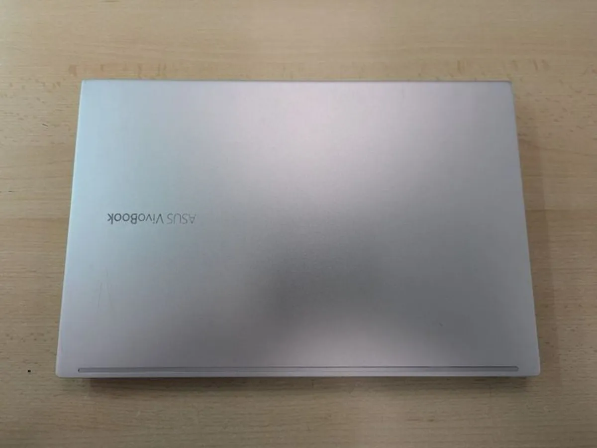 ASUS VivoBook 14 14" - Image 1