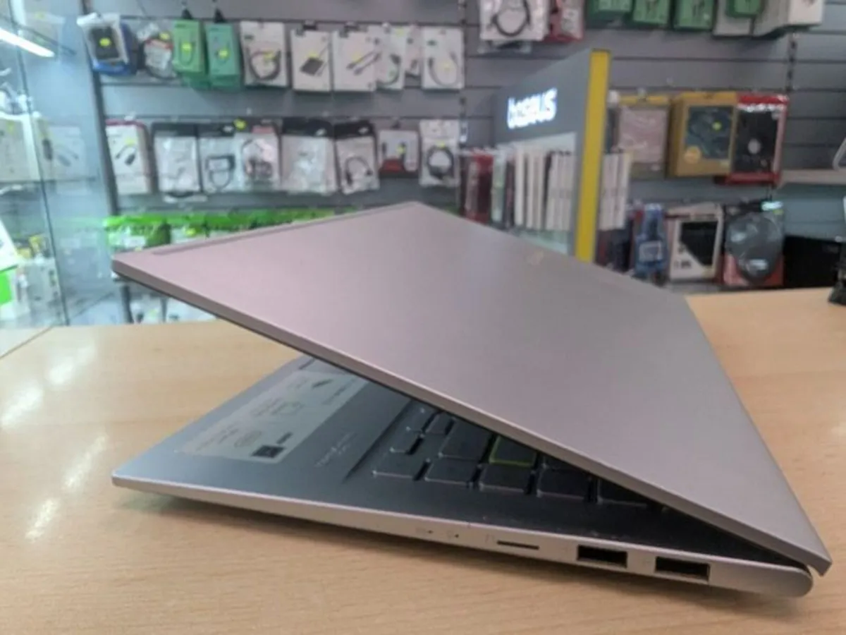 ASUS VivoBook 14 14" - Image 4