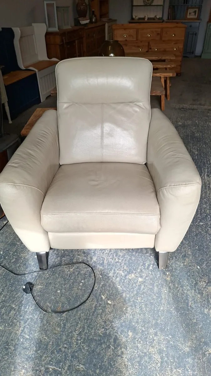 Memphis  leather electric recliner armchair - Image 1