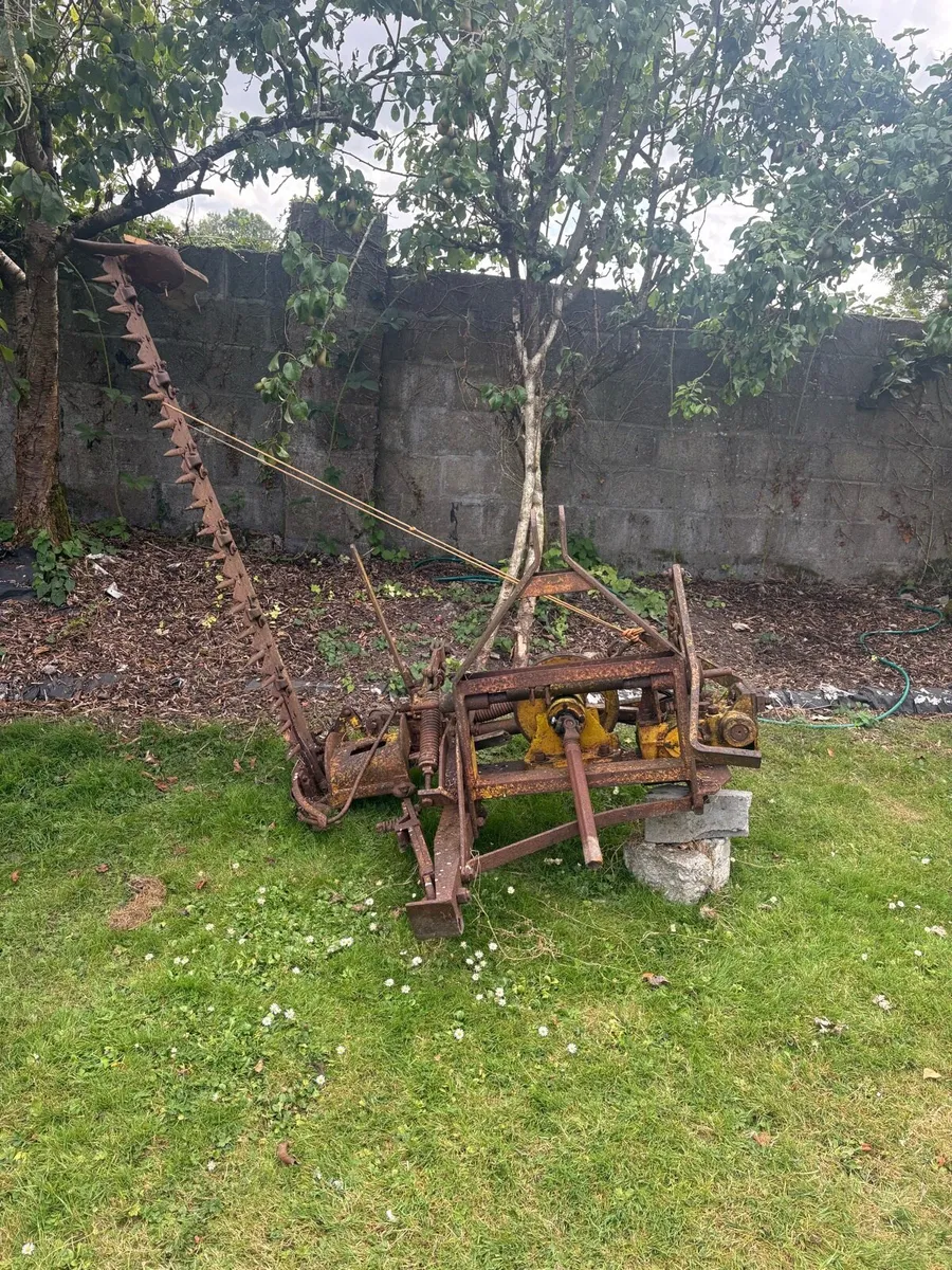 Old fingerbar mower