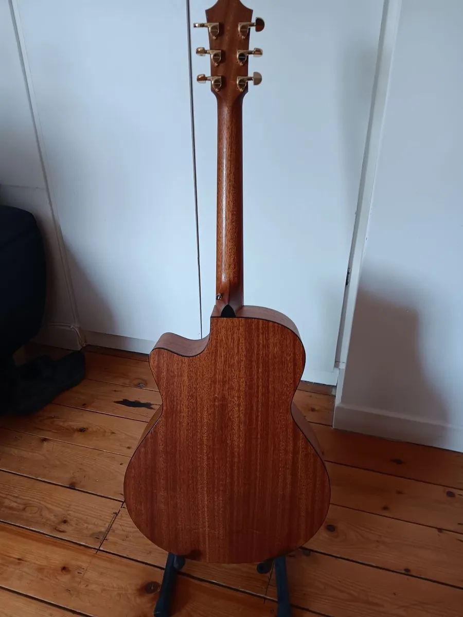 GUITAR - Image 3