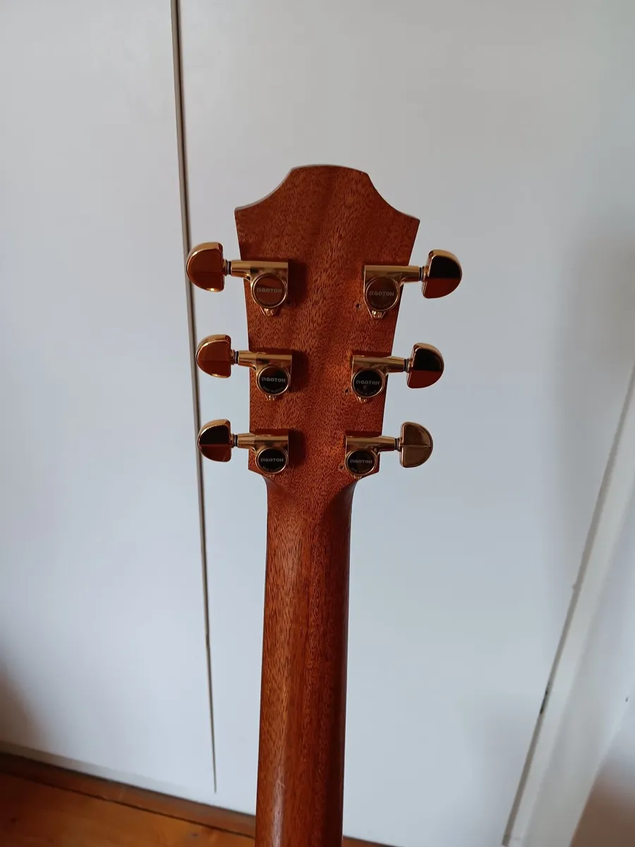 GUITAR - Image 4