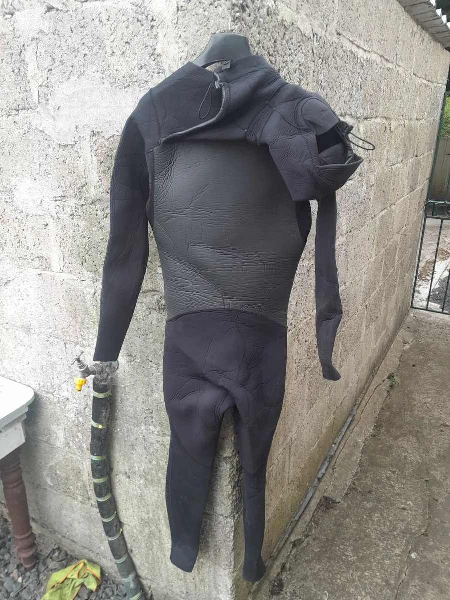 Need Essentials Hooded 5/4 wetsuit - Image 3
