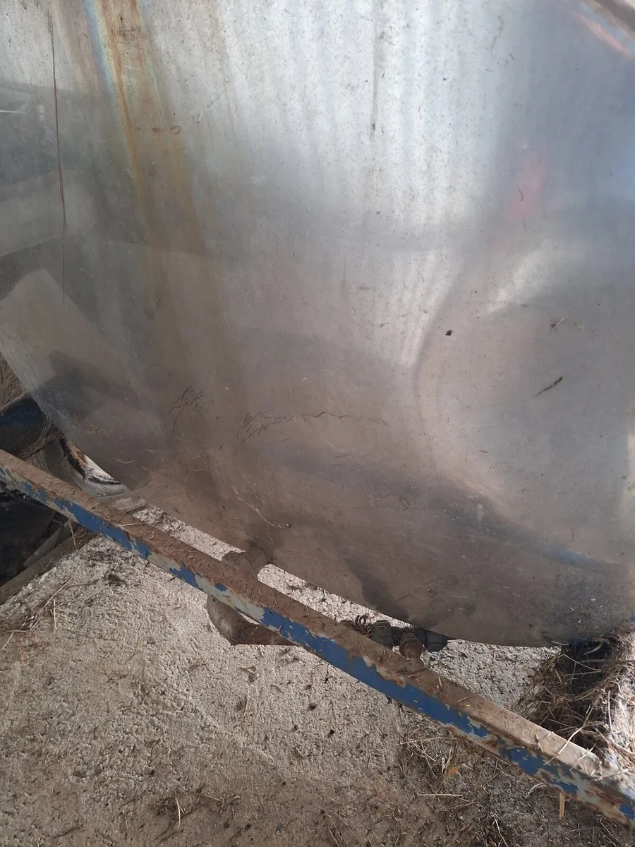 Water tank - Image 2
