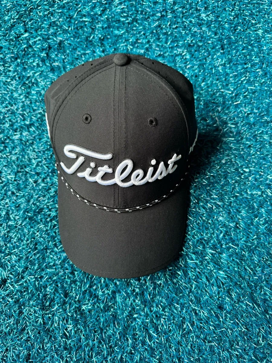 12 ProV1 and Titleist Tour Breezer Hat - Image 3