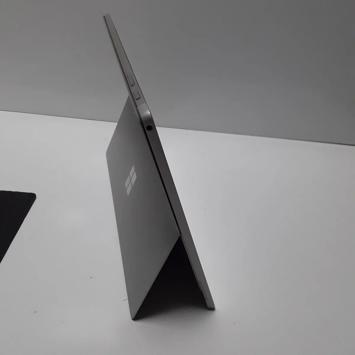 Microsoft Surface Pro 6 | Intel Core i5-8350U | - Image 4