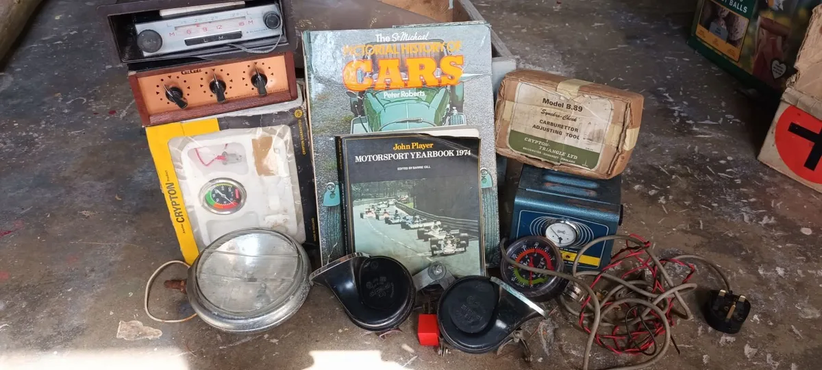 vintage automobilia and classic car workshop gear - Image 1