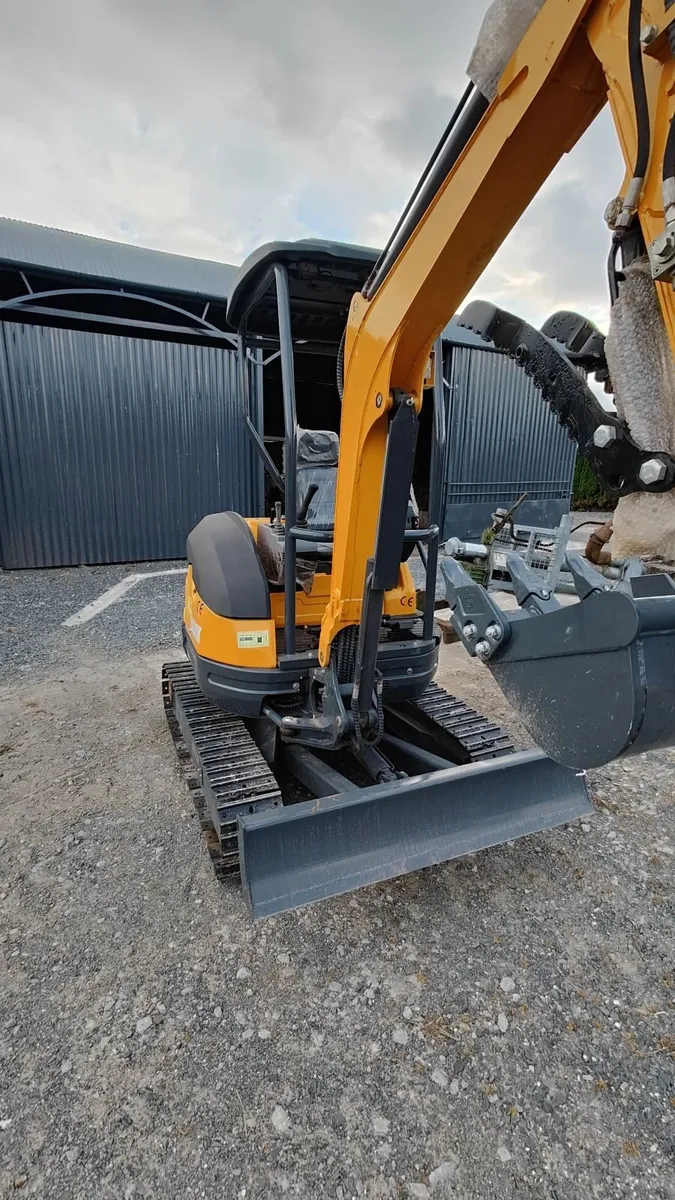 Mini Excavator - No Vat - Image 4