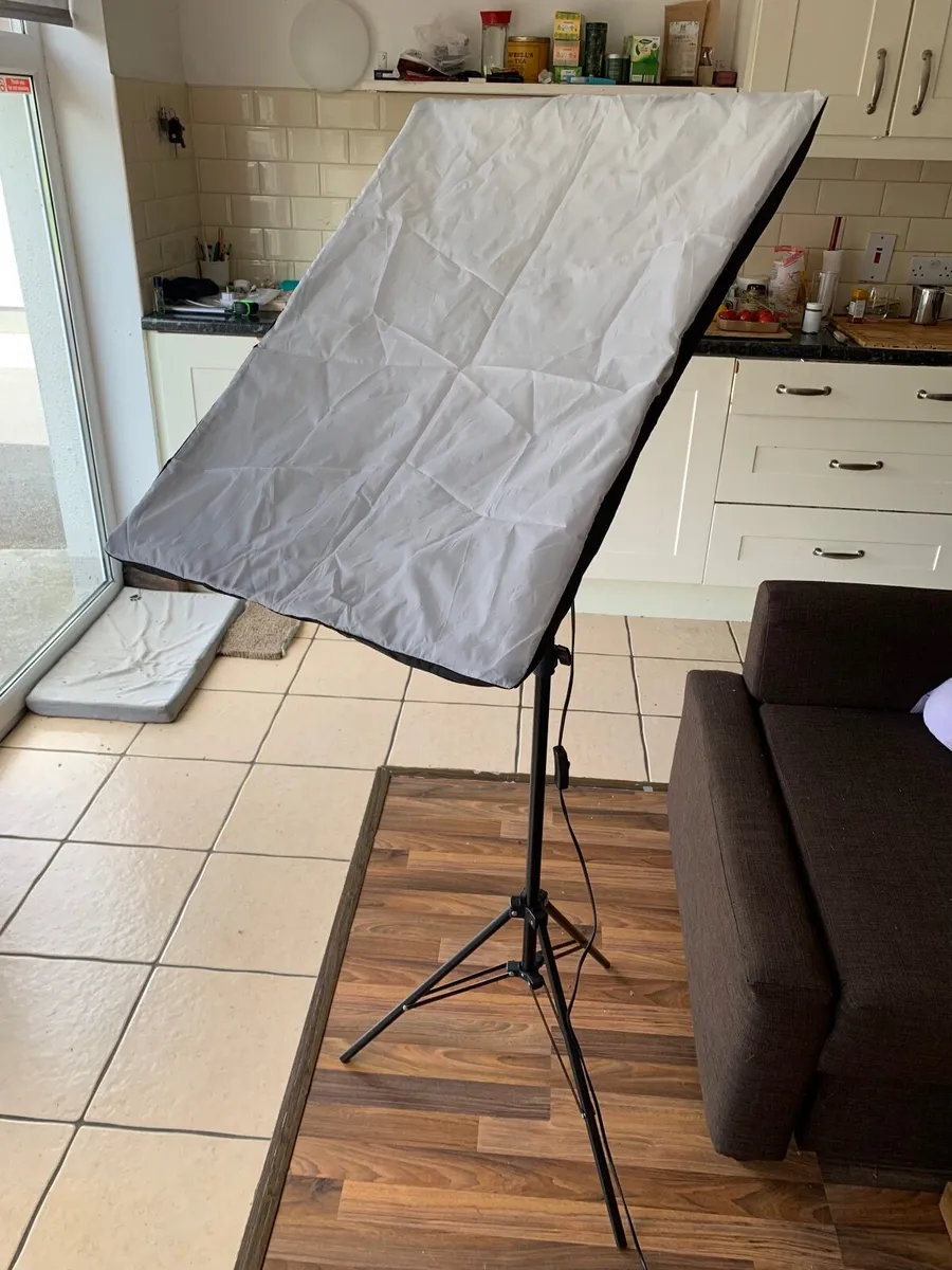 Camera equipment - Image 1