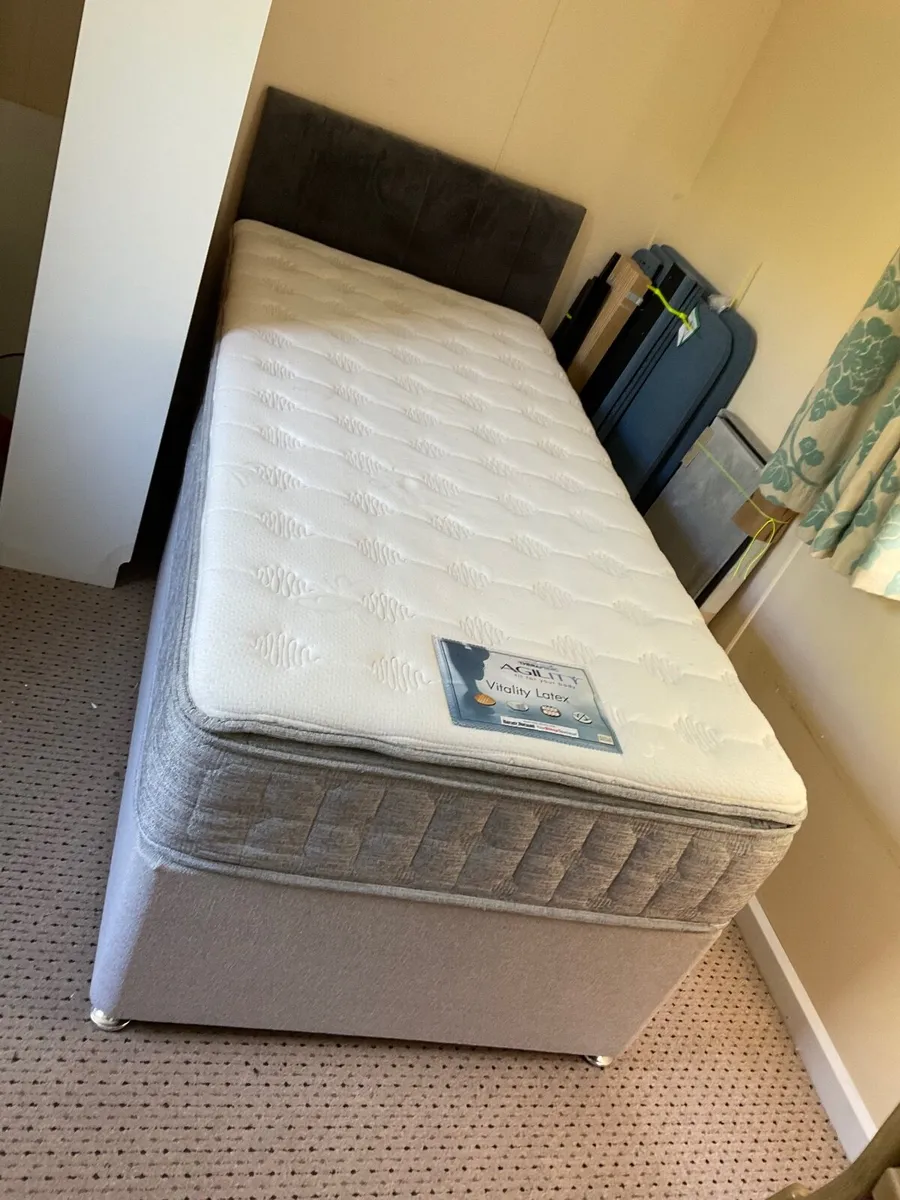 Complete premium pocket sprung single bed - Image 1