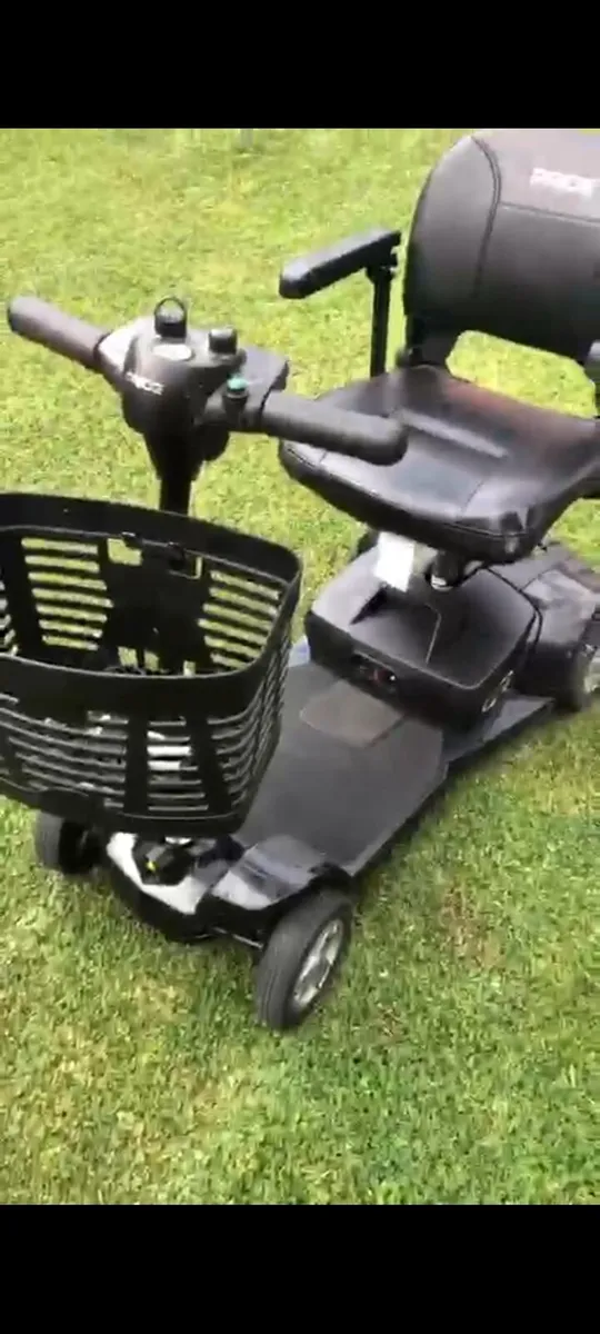 Mobility Scooter Pride Apex Lite ,New Batteries - Image 1