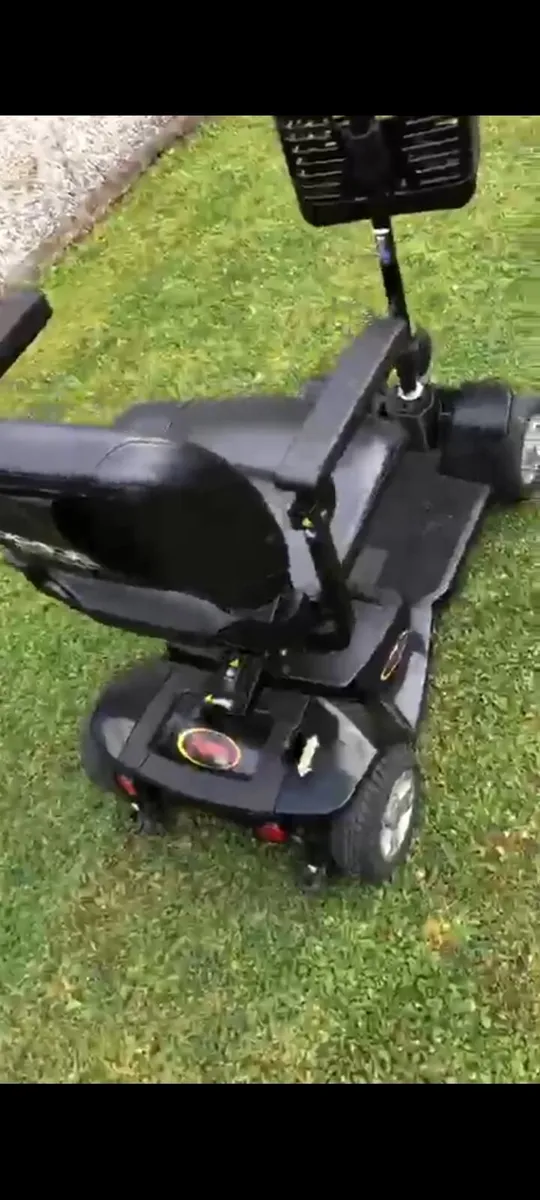 Mobility Scooter Pride Apex Lite ,New Batteries - Image 2