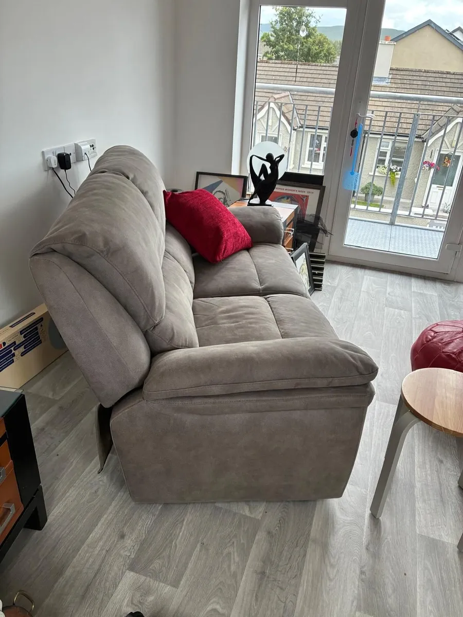 2 seater Sofa - Image 2