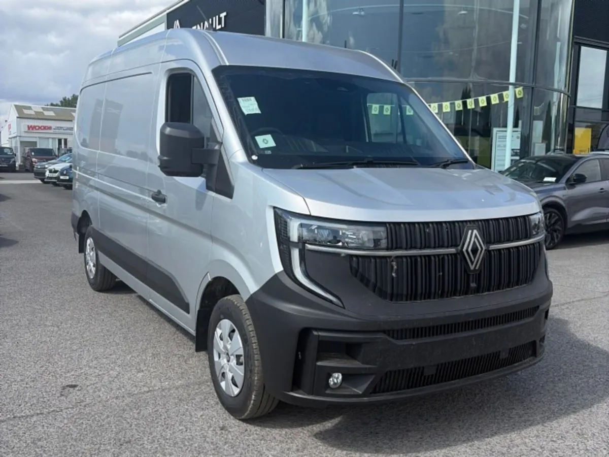 Renault Master SILVER MWB MASTER-Call Noel Coogan - Image 1