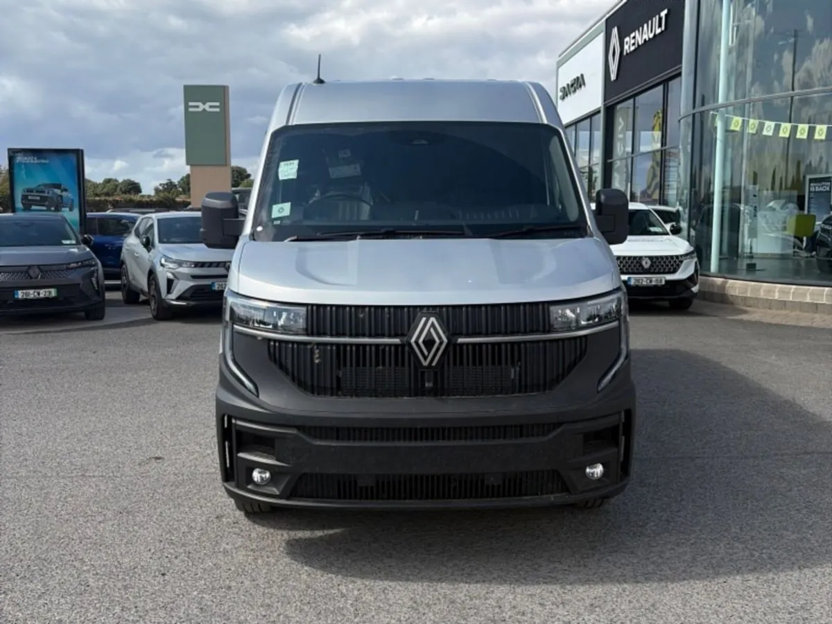 Renault Master SILVER MWB MASTER-Call Noel Coogan - Image 2