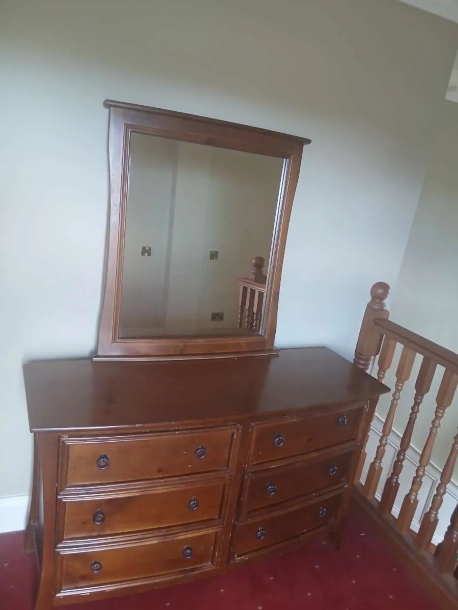 Chest of drawers with mirorr - Image 3