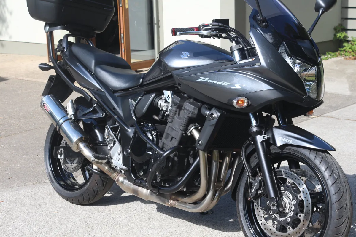 2011 Suzuki   Bandit  650 - Image 4