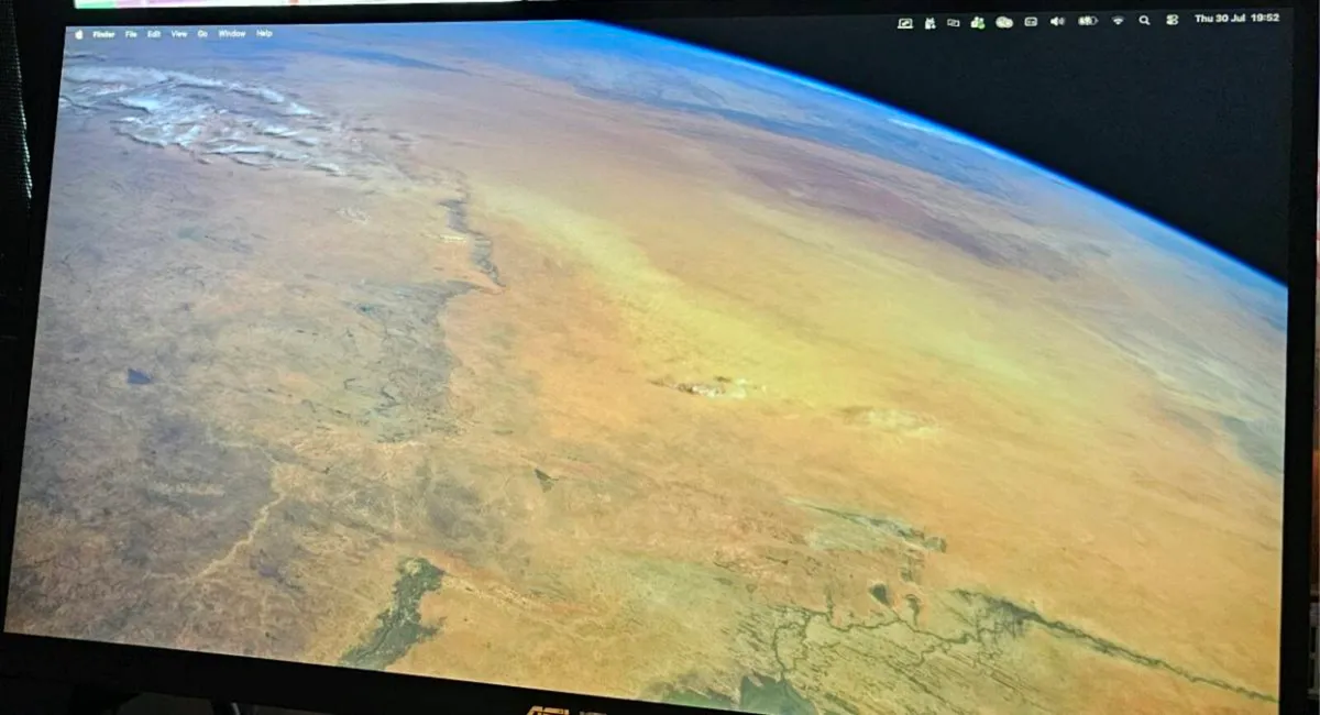 Monitor 27 inch - Image 4