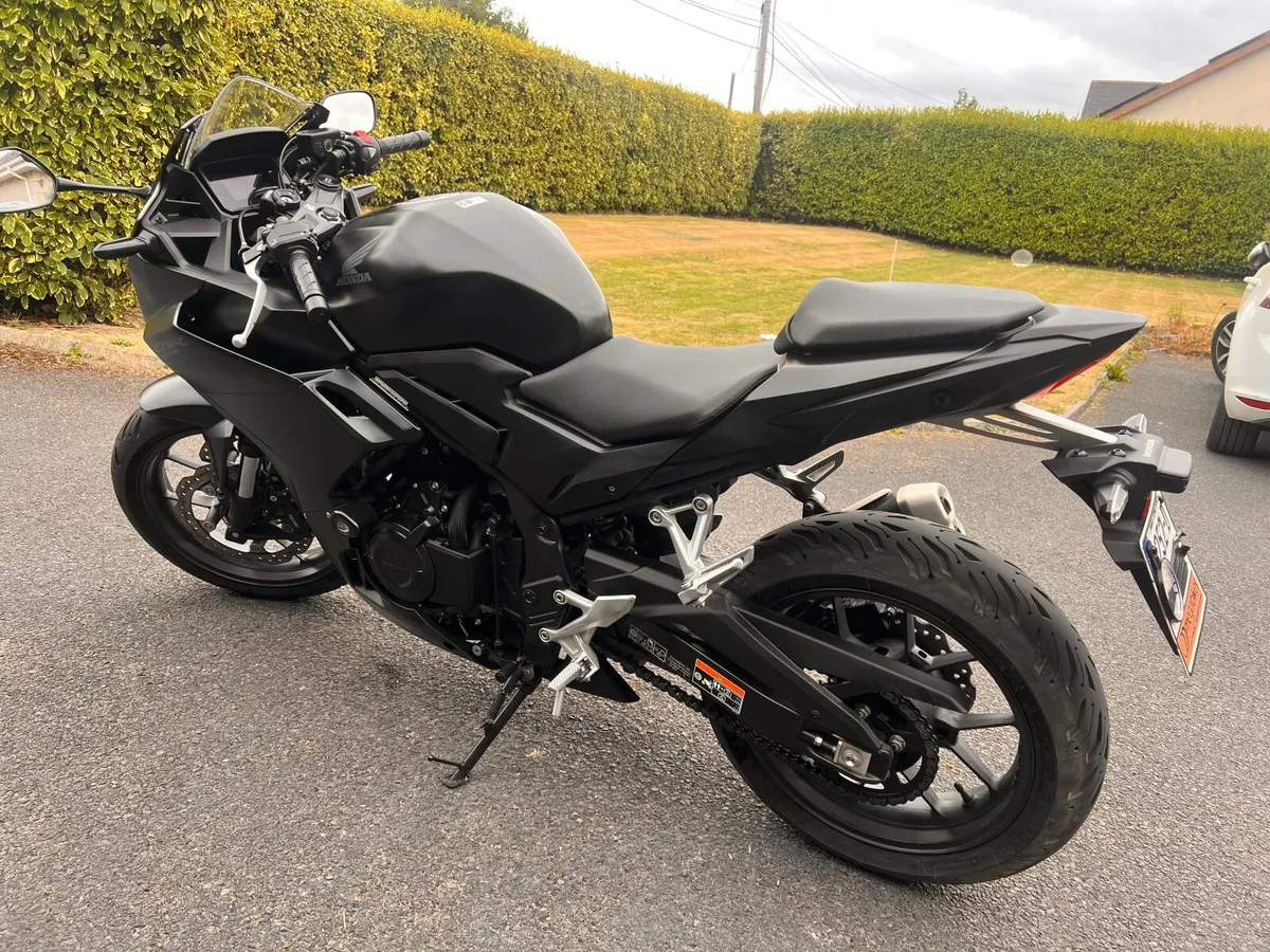 Honda CBR5OOR - Image 2