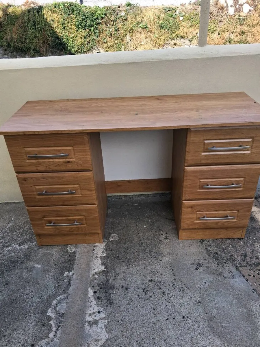 Modern Kneehole Desk