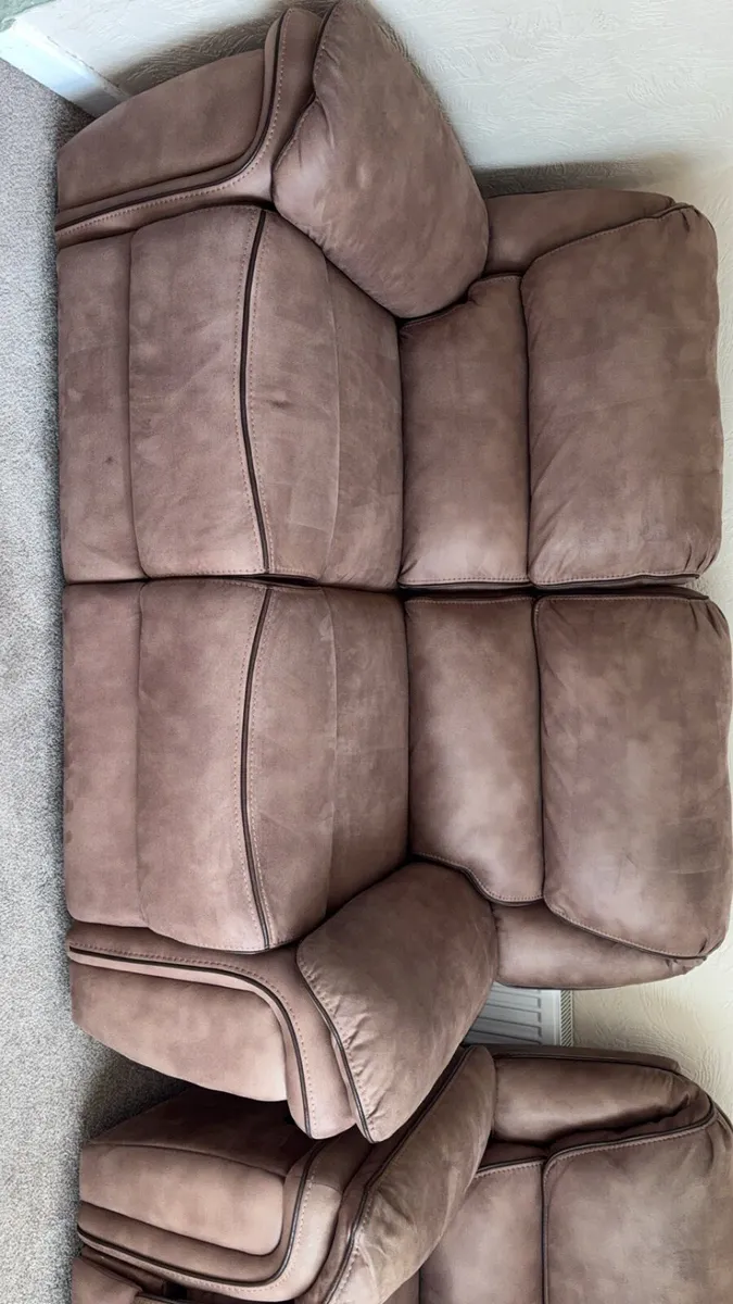 Couch - Image 3