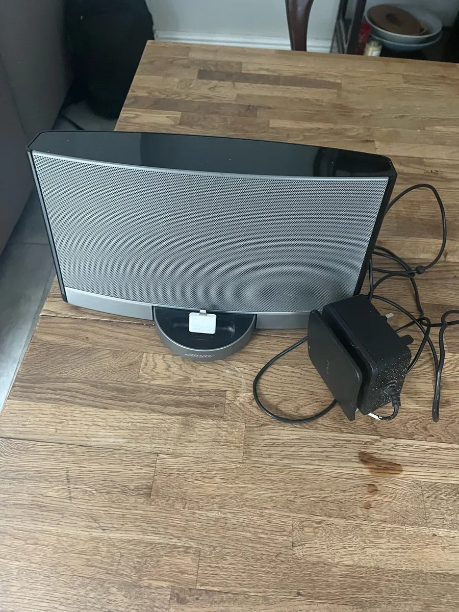 Bose portable Sounddock - Image 1