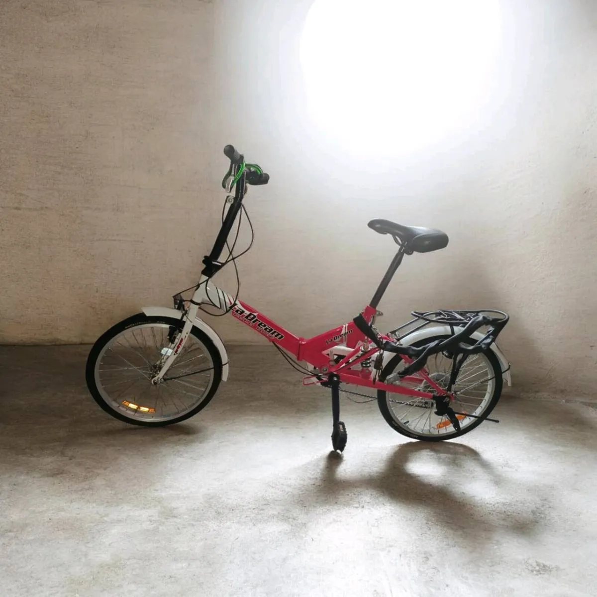 Folding bike as new - Image 1